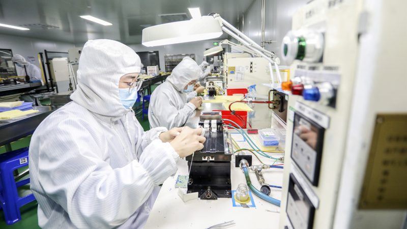 进口骨科耗材在技术方面通常具有以下特点：